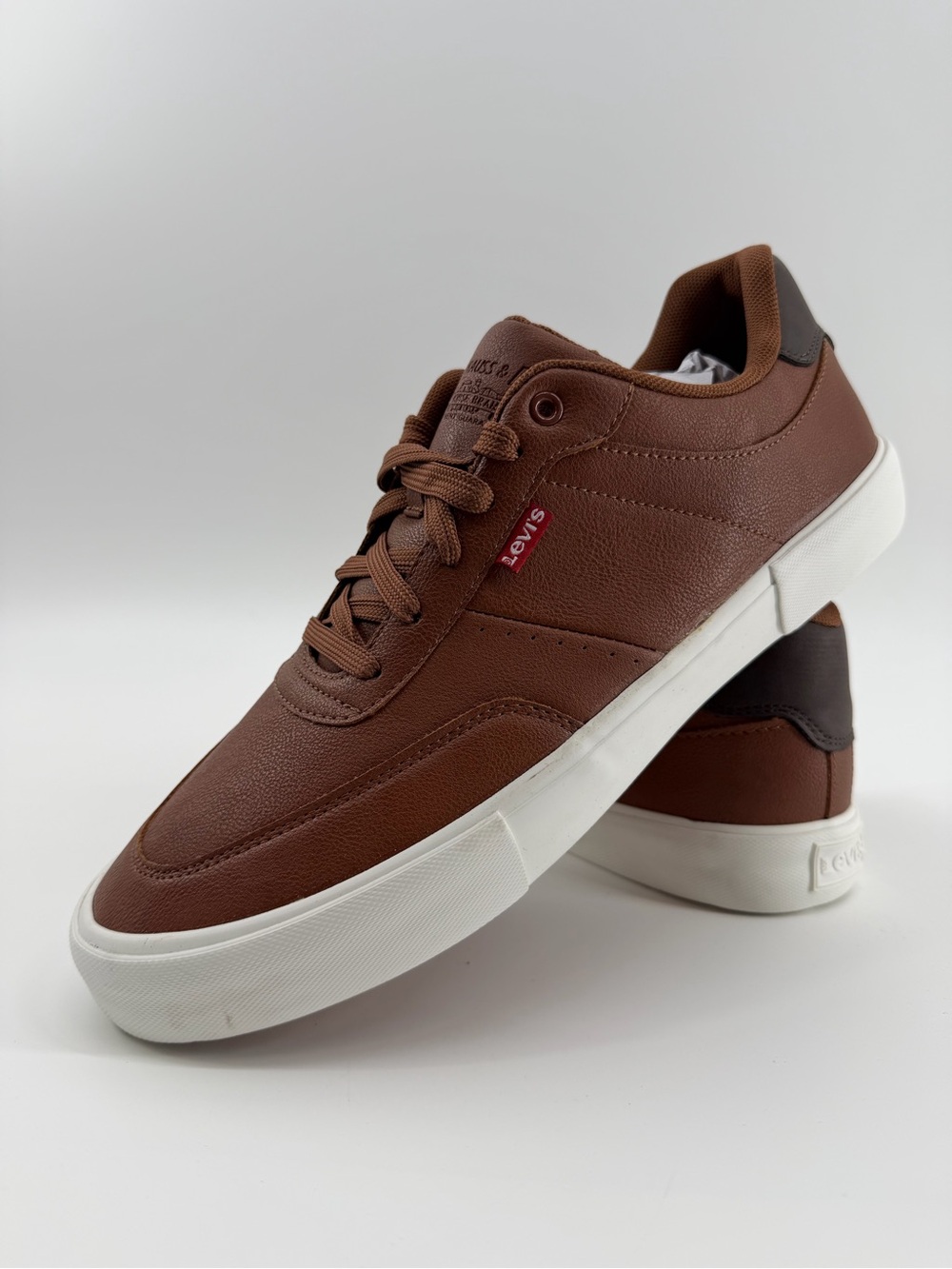 Levi's Men's Dark Brown Low-Top Lace-Up Sneakers